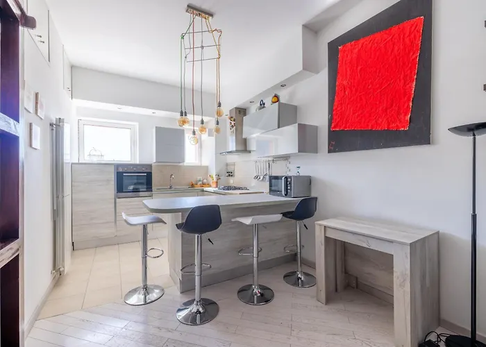 Dante Secret Apartment *